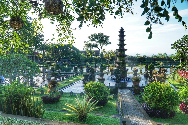 Tirta Gangga water garden